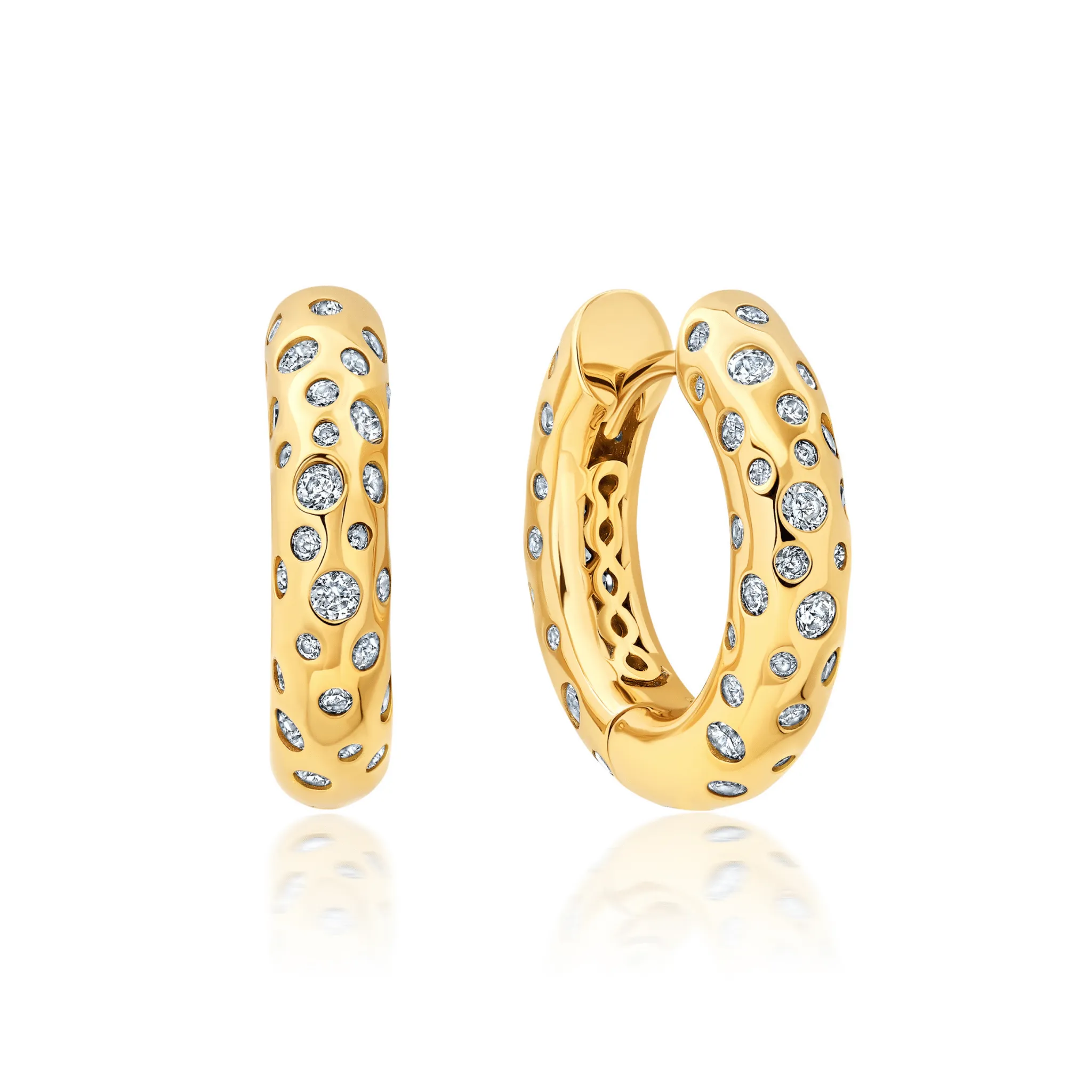 Cascade Huggie Hoops Finished in Gold
