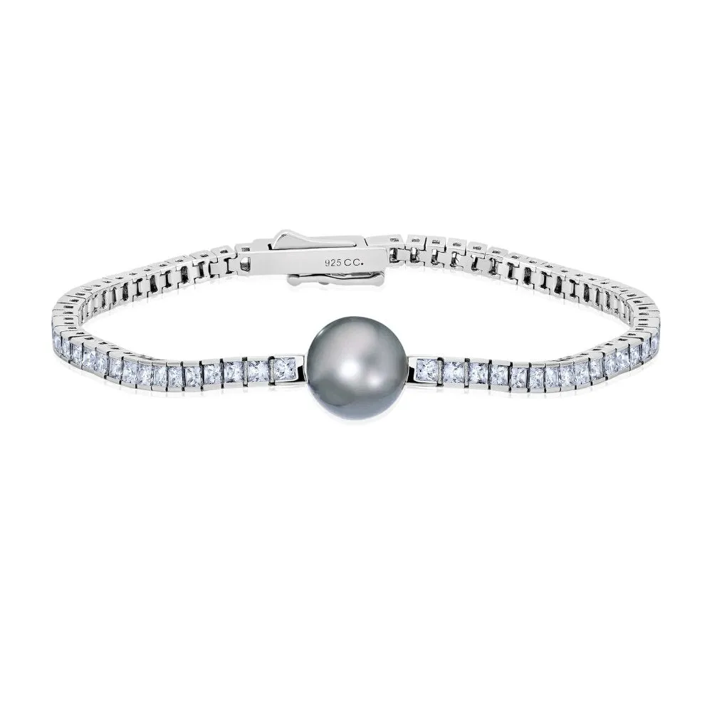 Jackie White Pearl Bracelet