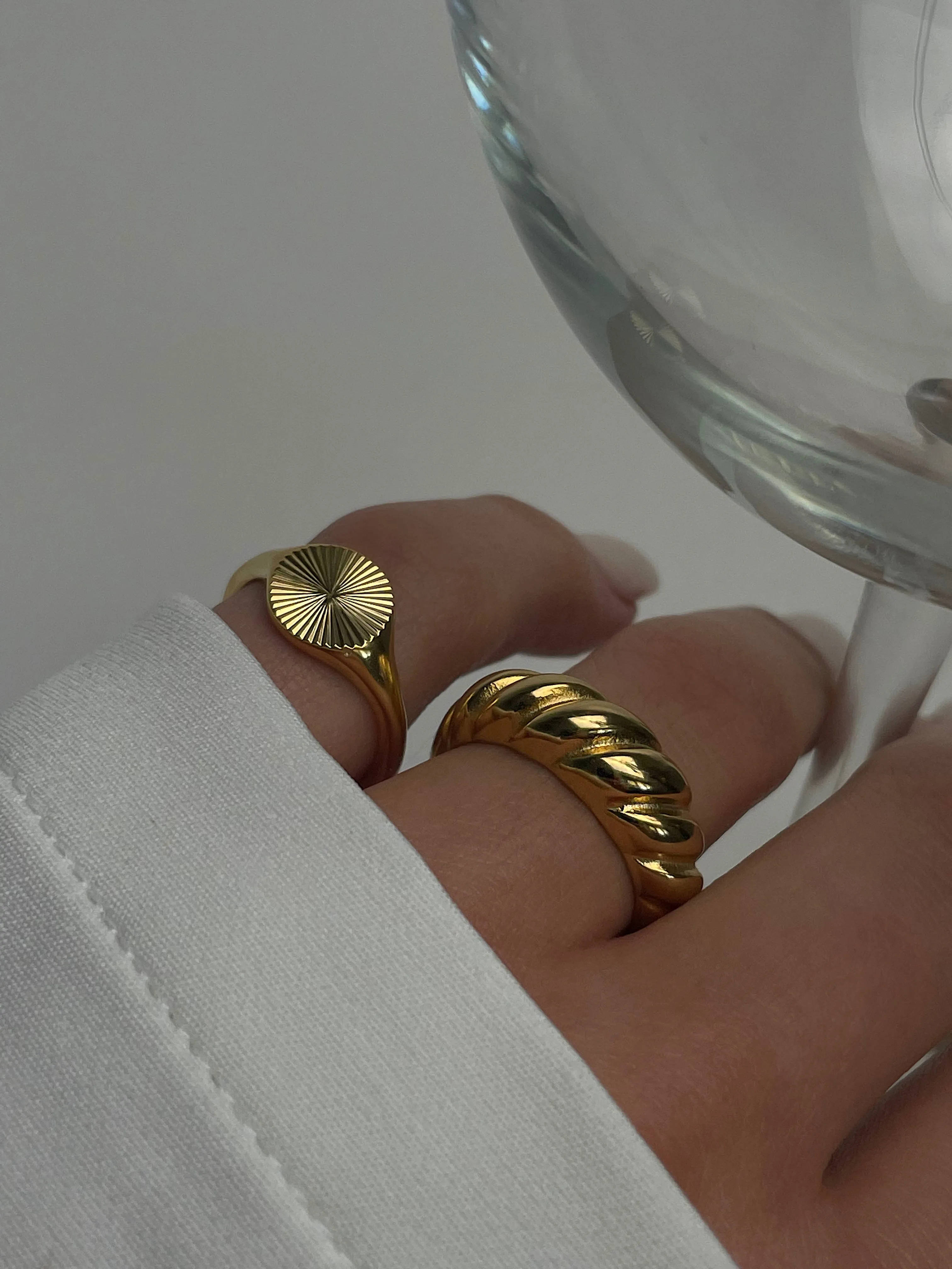 Millie Ring