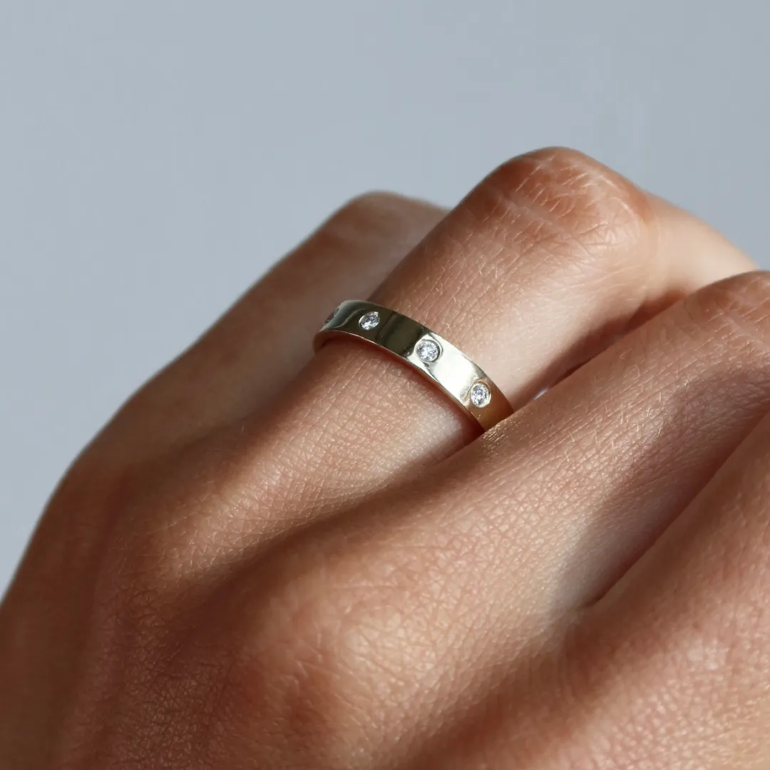 Nello Ring