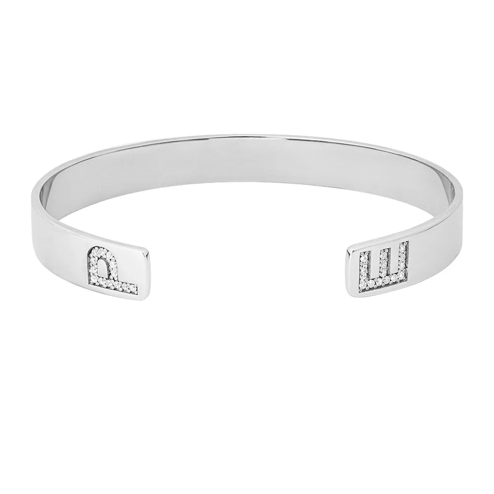 Reversed Cuff